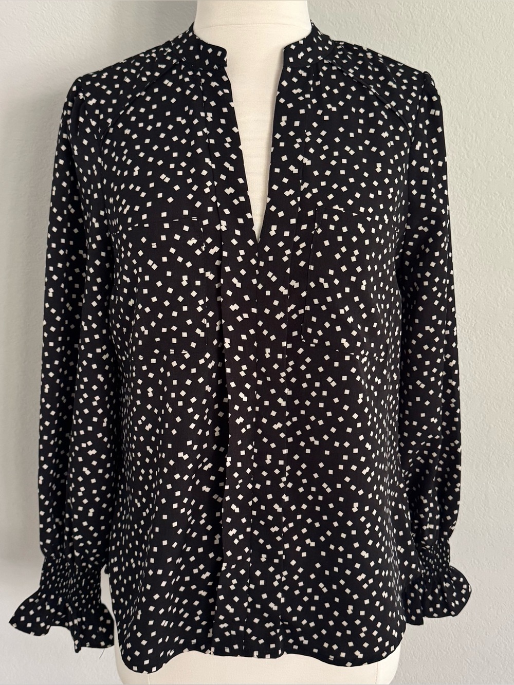 Vine & Love Blouse Size Small Black with White Print Long Sleeve